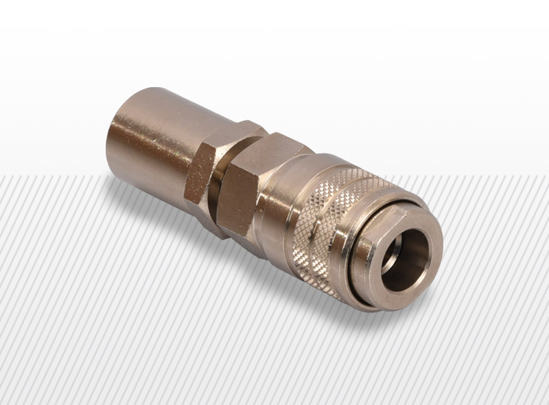 Dn 7,5mm ženski sa čaurom za gumena creva 